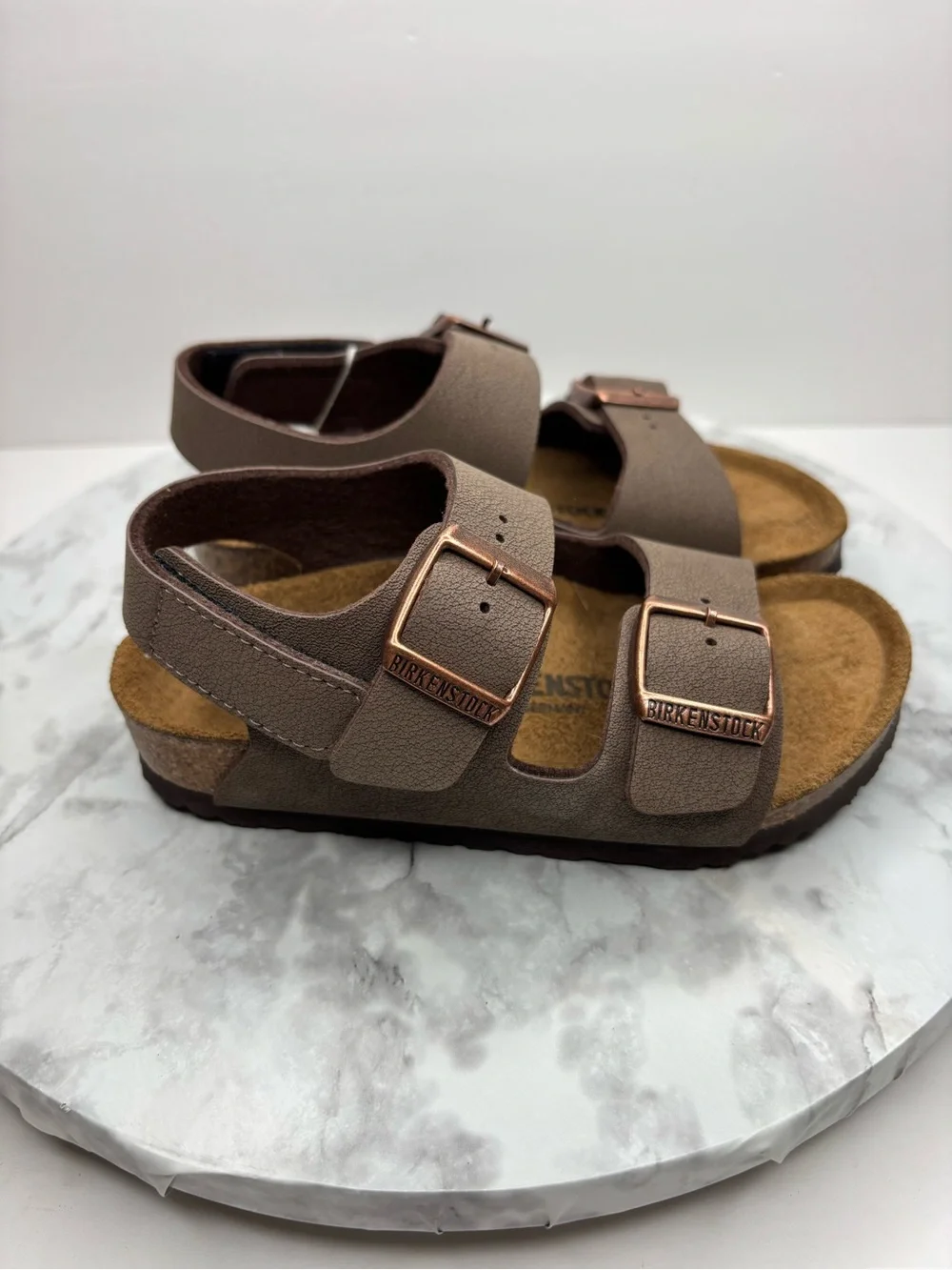 Size 10- Birkenstock Milano sandals in mocha kids 27Eur